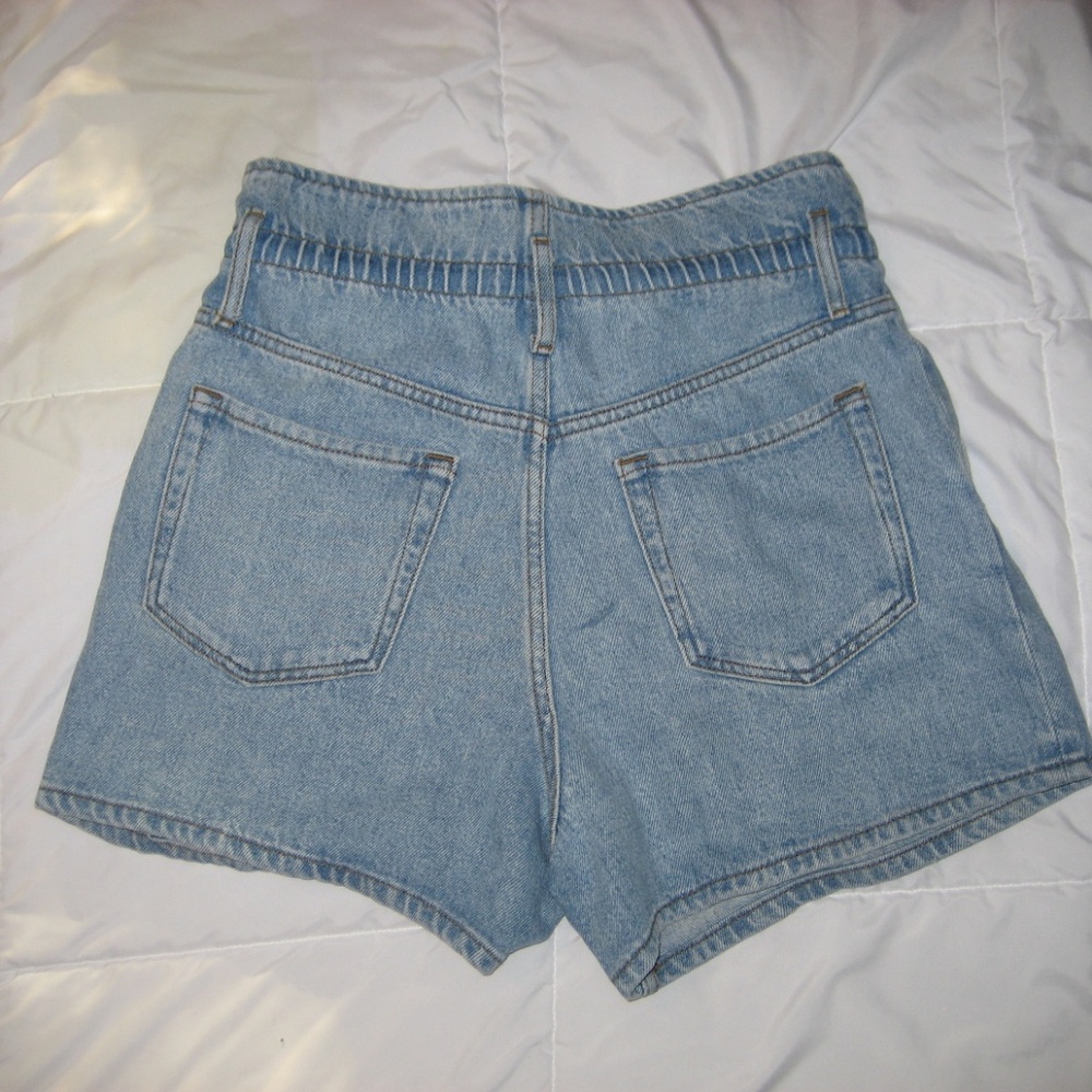NWT FRAME Paperbag Shorts Summer Drawstring Short… - image 2